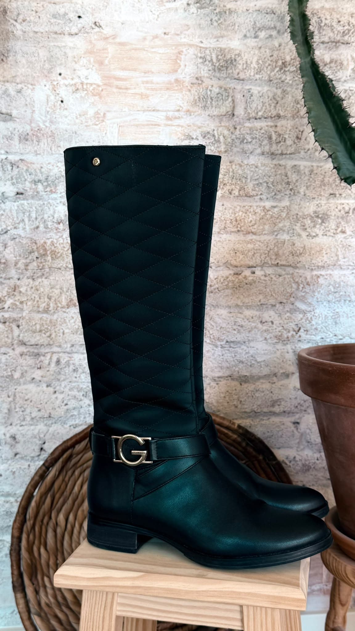GBG Los Angeles black quilted knee-high boots, size EU 37.5–38